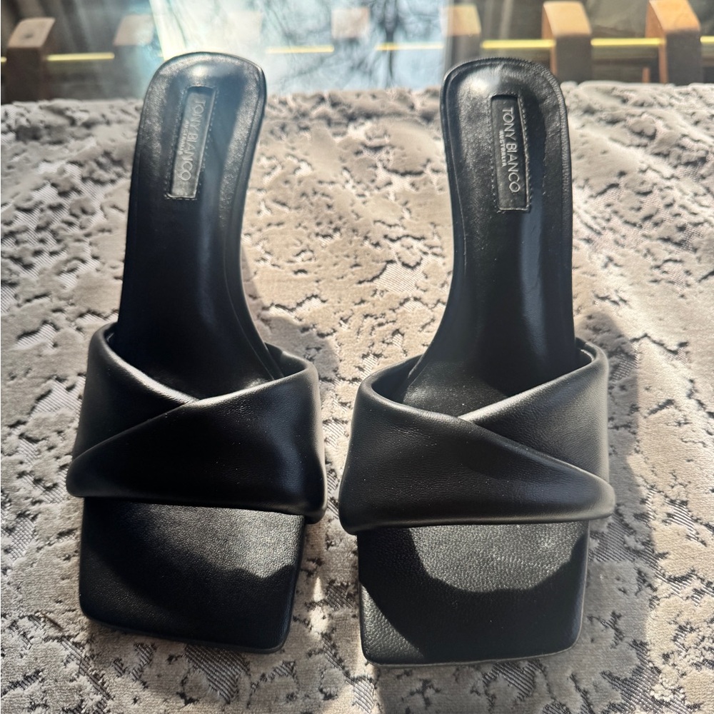 Tony Bianco Alexa Nappa Black - Picture 2 of 4